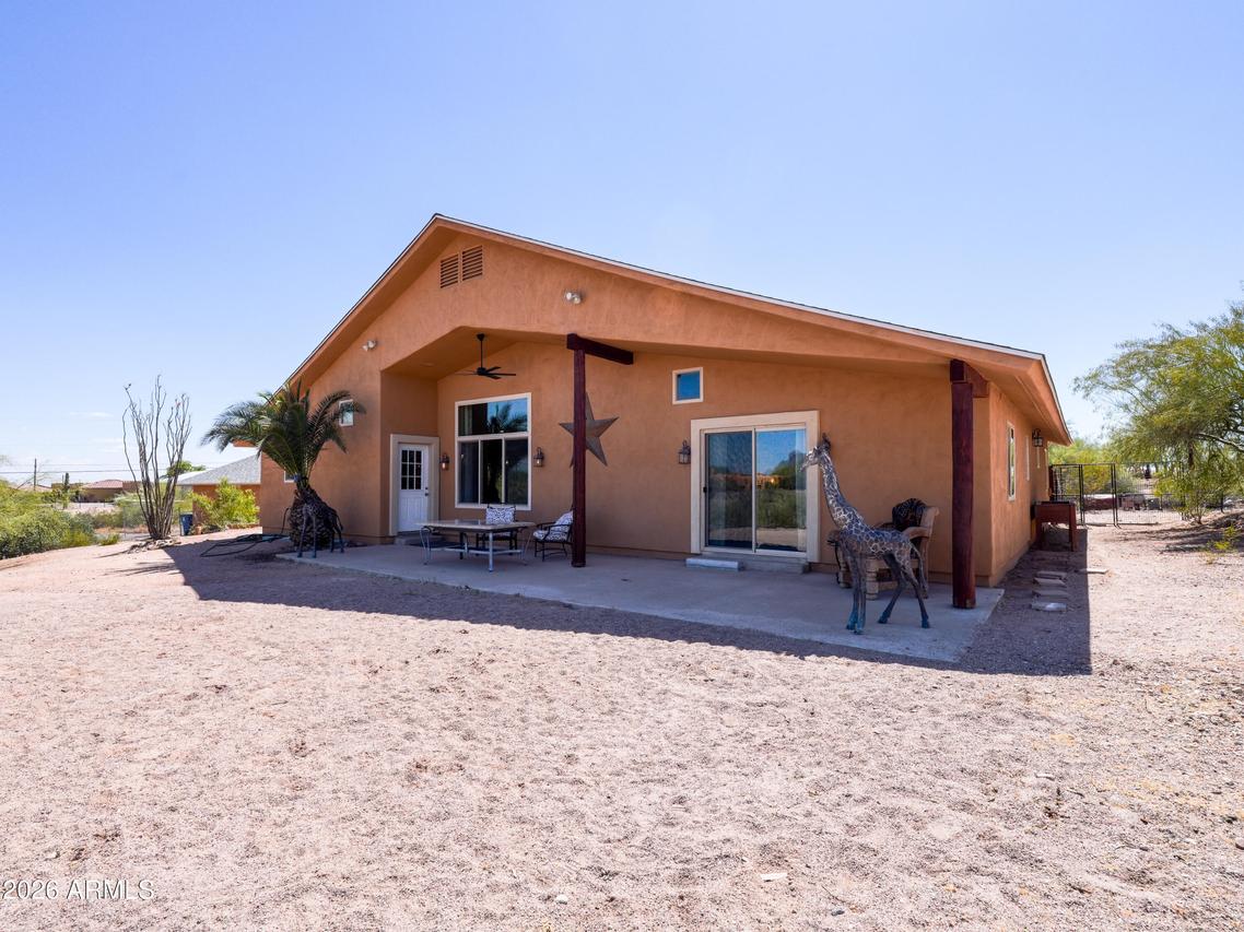 1224 N Acacia Rd., Apache Junction, AZ 85119