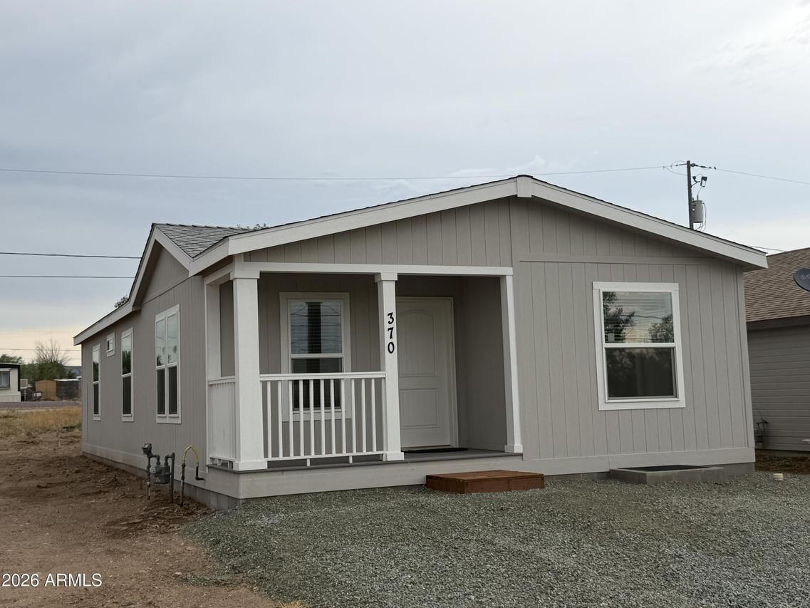 370 W Venice Way, Paulden, AZ 86334