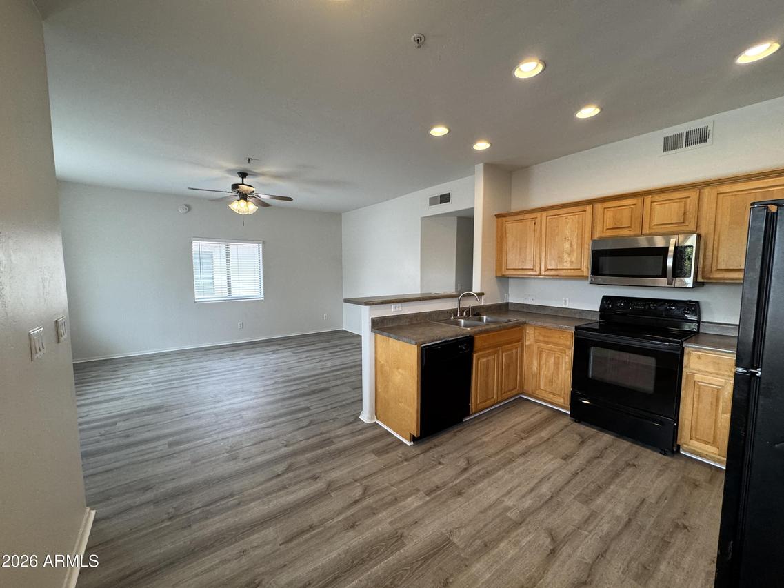 510 W University Dr. #208, Tempe, AZ 85281