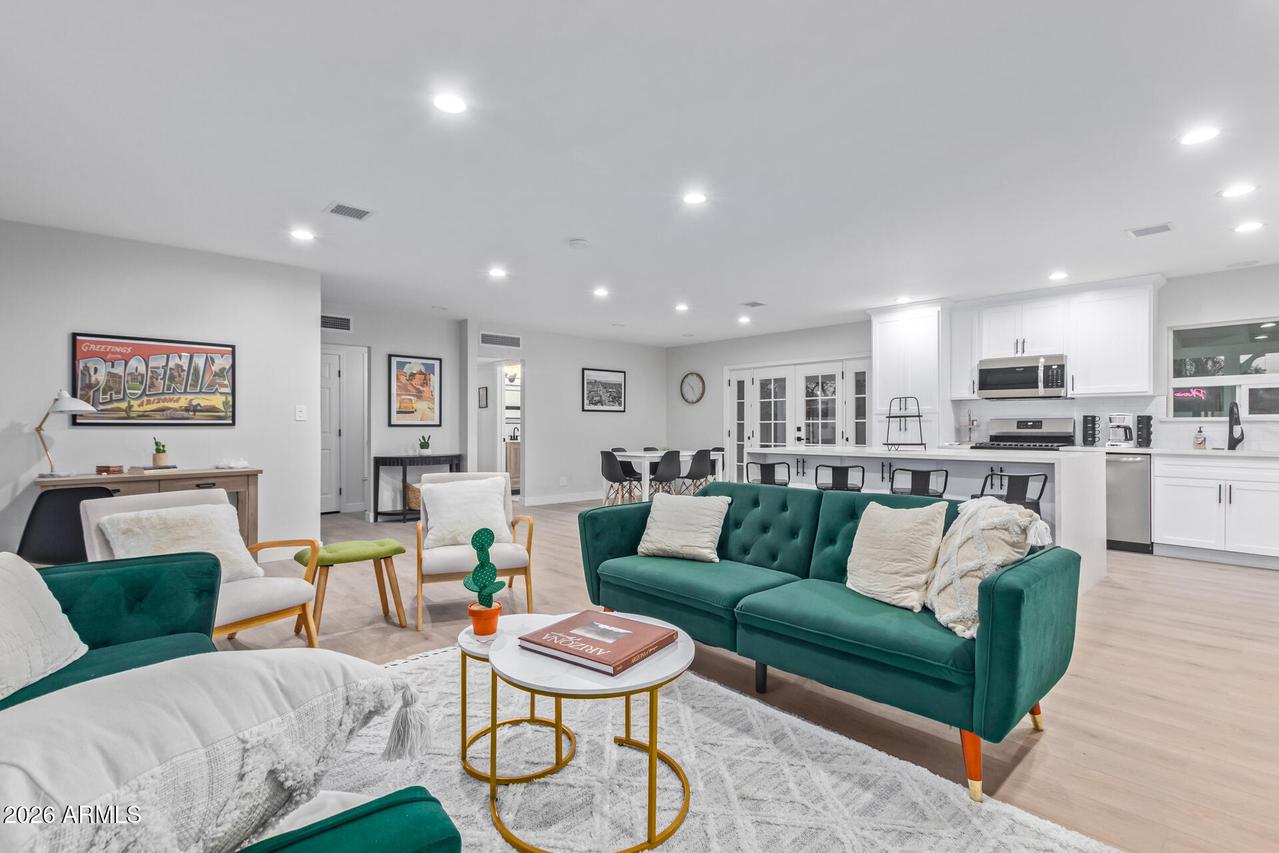 1535 W Lawrence Rd., Phoenix, AZ 85015