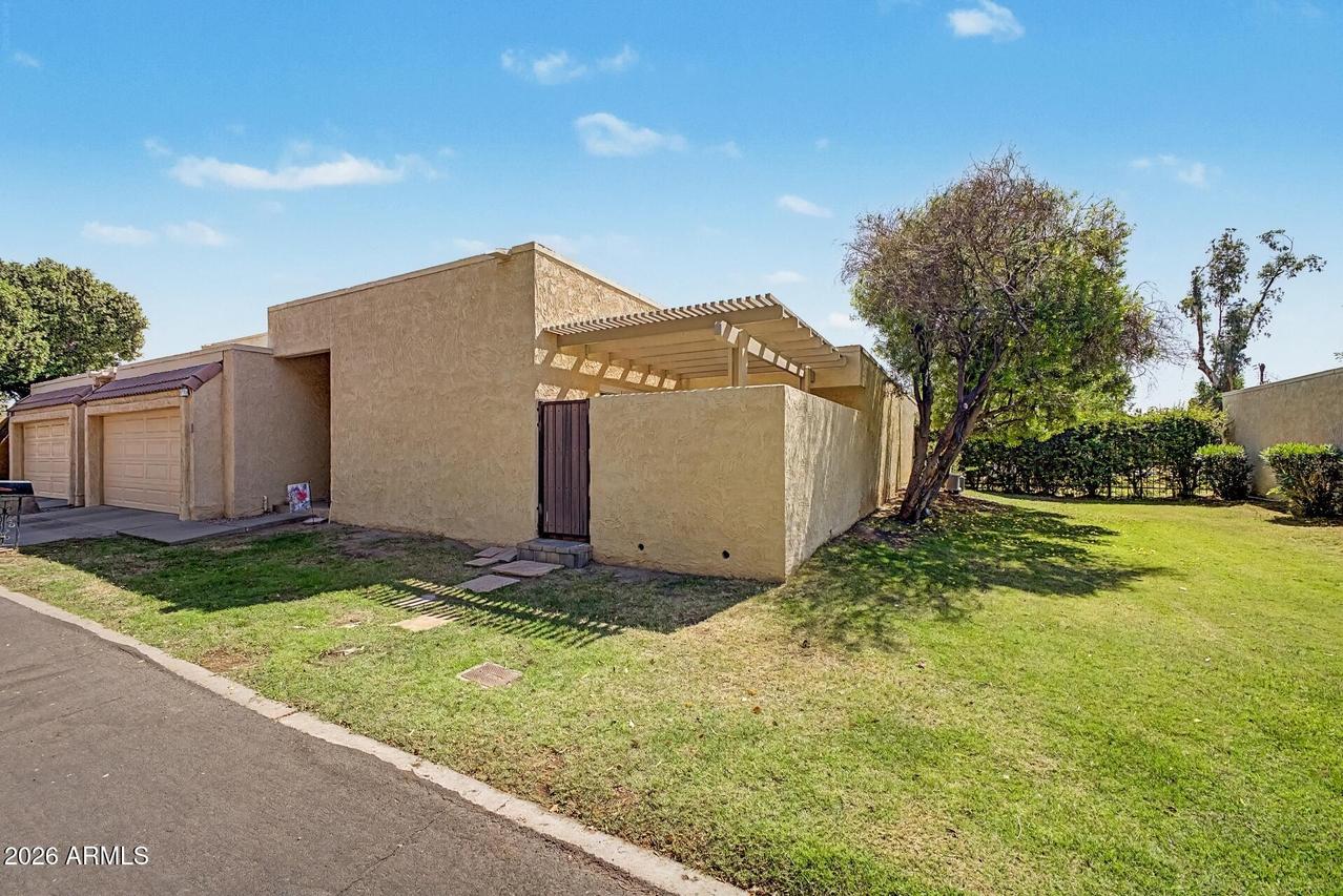 6221 N 21st Dr., Phoenix, AZ 85015