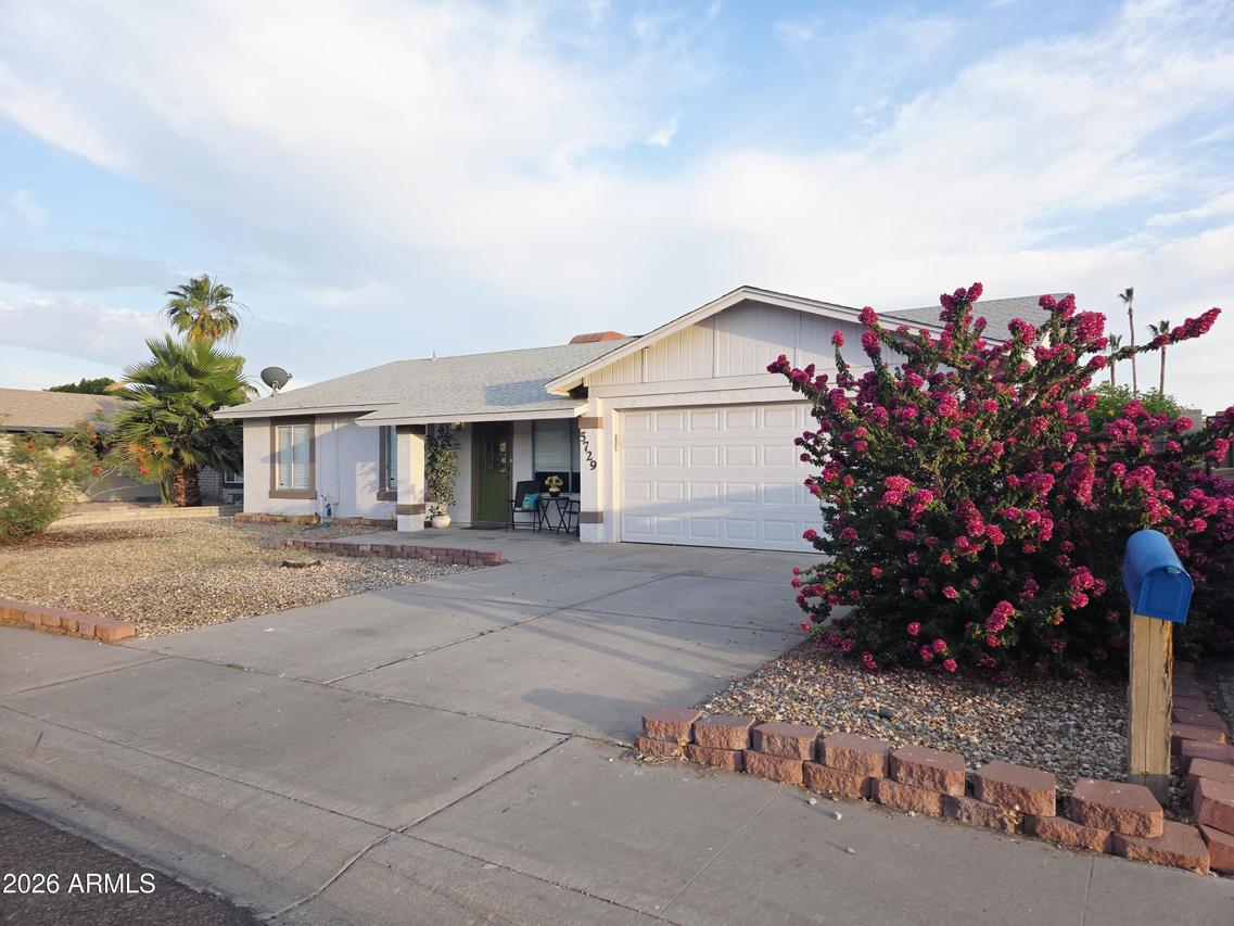 5729 W John Cabot Rd., Glendale, AZ 85308