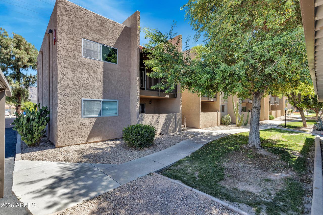 5525 E Thomas Rd. #A1, Phoenix, AZ 85018