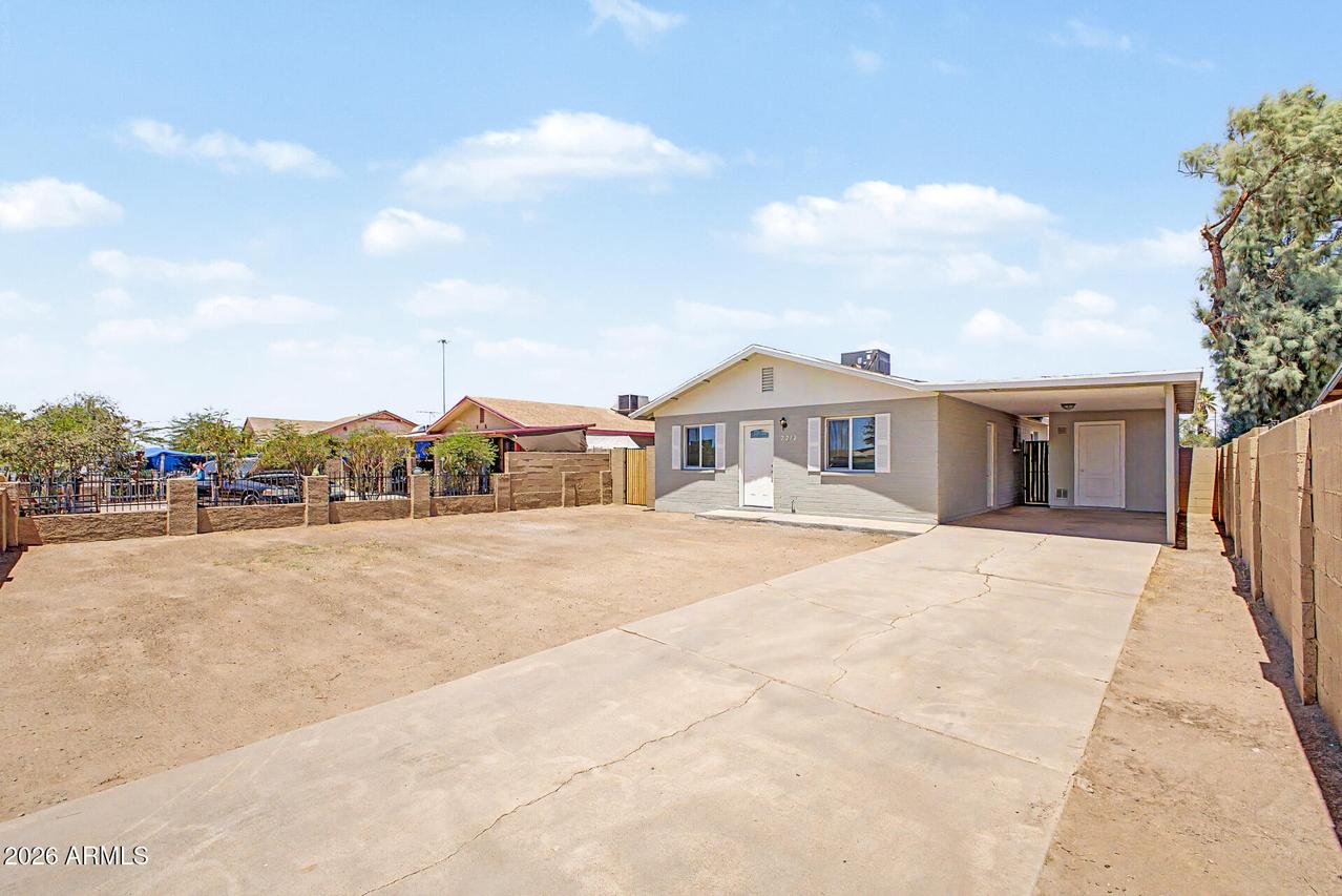 2212 W Madison St., Phoenix, AZ 85009
