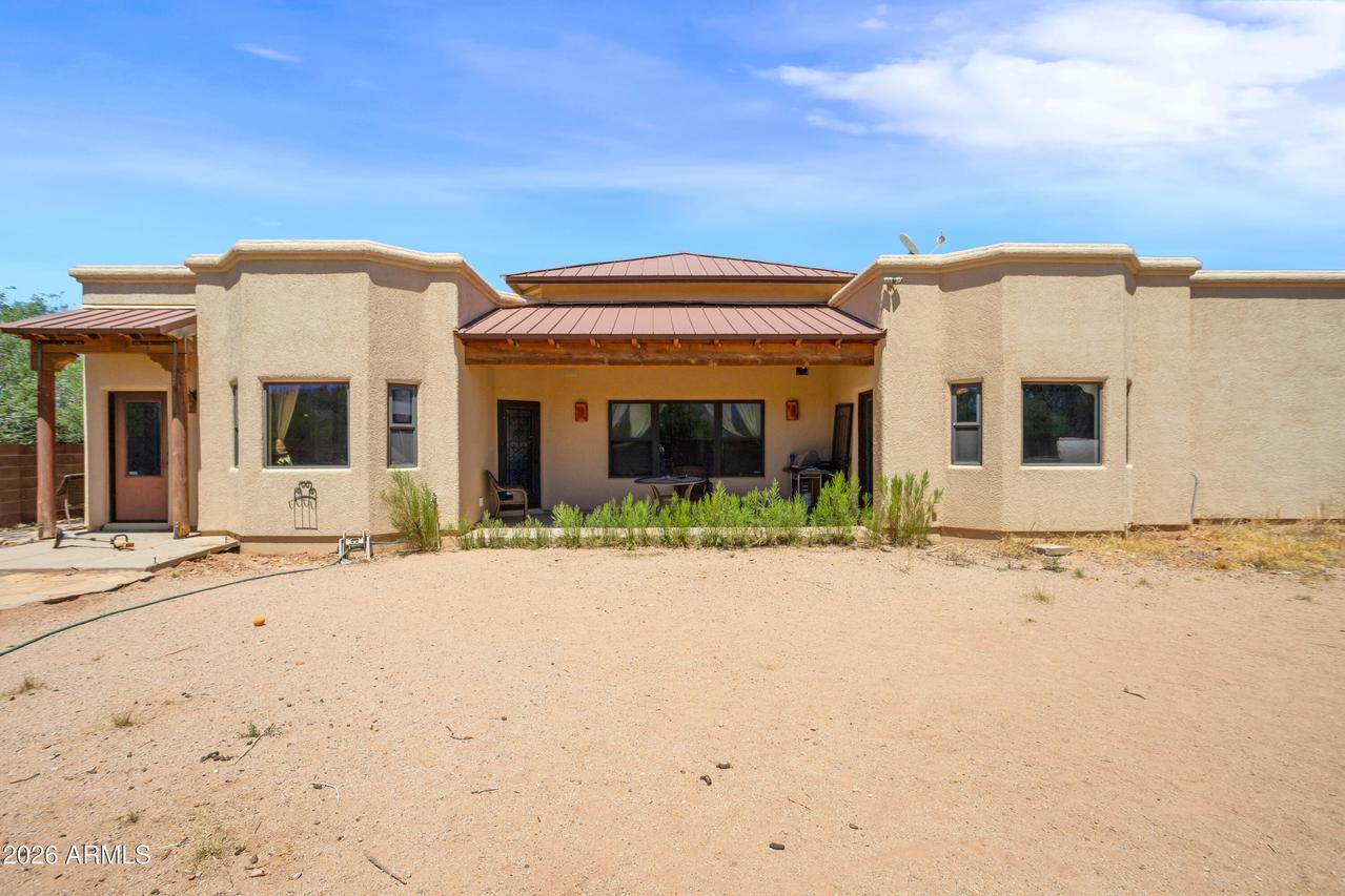 6260 E Calle Cupula, Hereford, AZ 85615