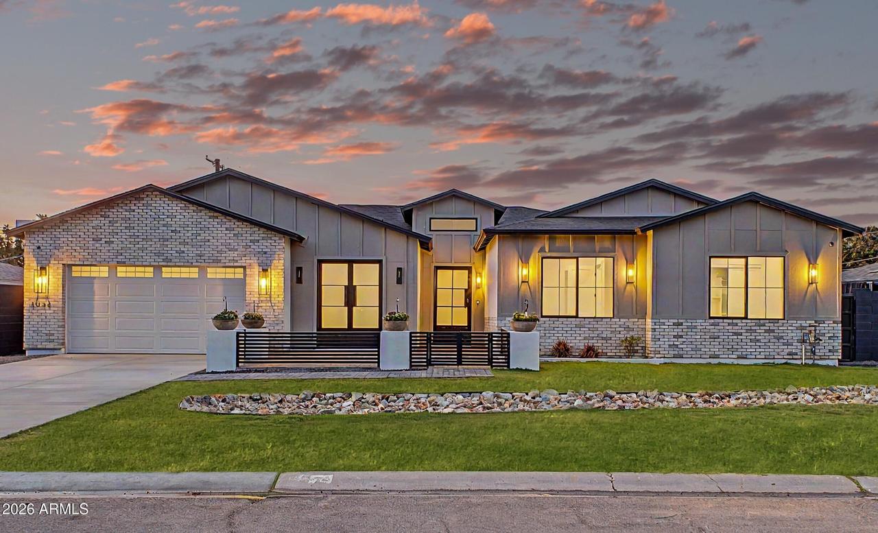 4032 E Earll Dr., Phoenix, AZ 85018