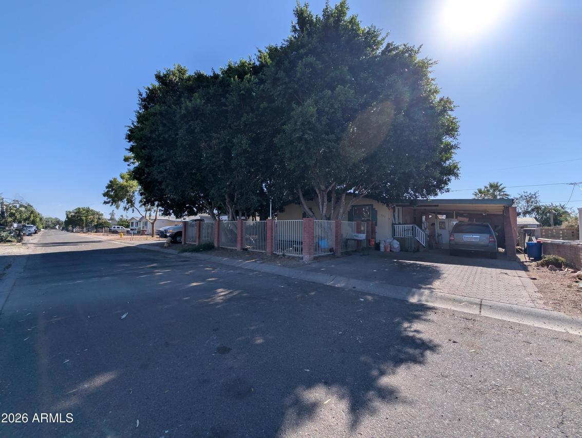 520 S Crismon Rd., Mesa, AZ 85208