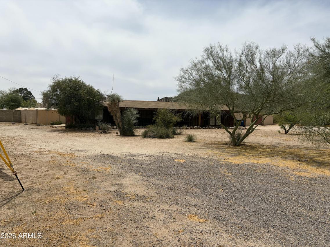 2105 E Lone Cactus Dr., Phoenix, AZ 85024