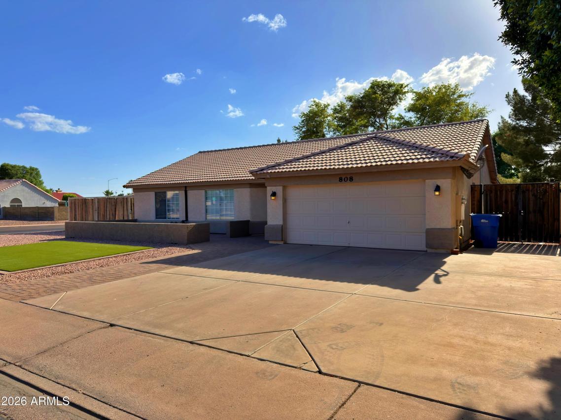 808 N Winthrop Cir., Mesa, AZ 85213