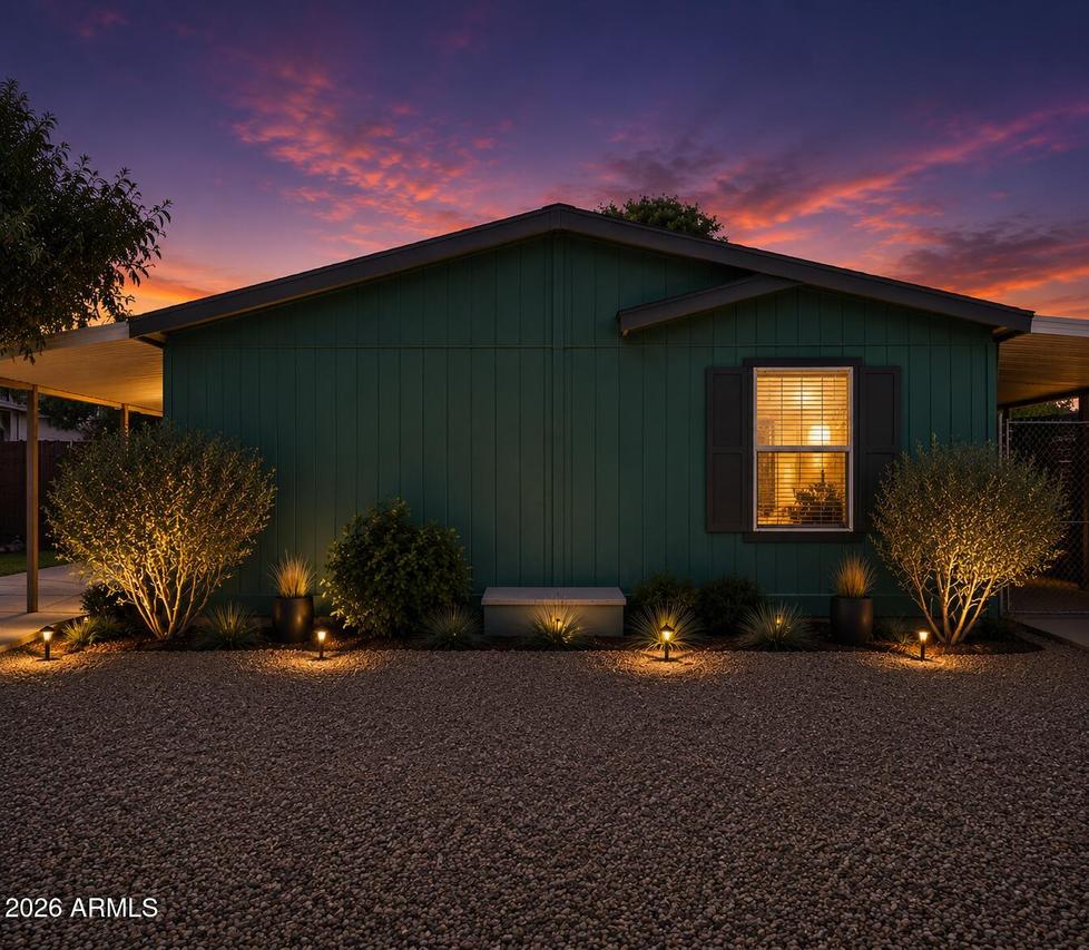 233 E Michelle Dr., Phoenix, AZ 85022