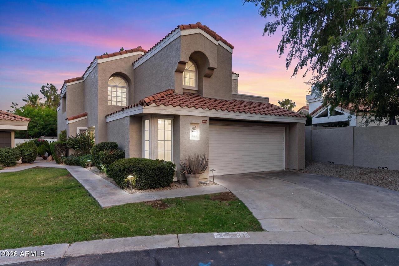 4021 E Laurel Ln., Phoenix, AZ 85028