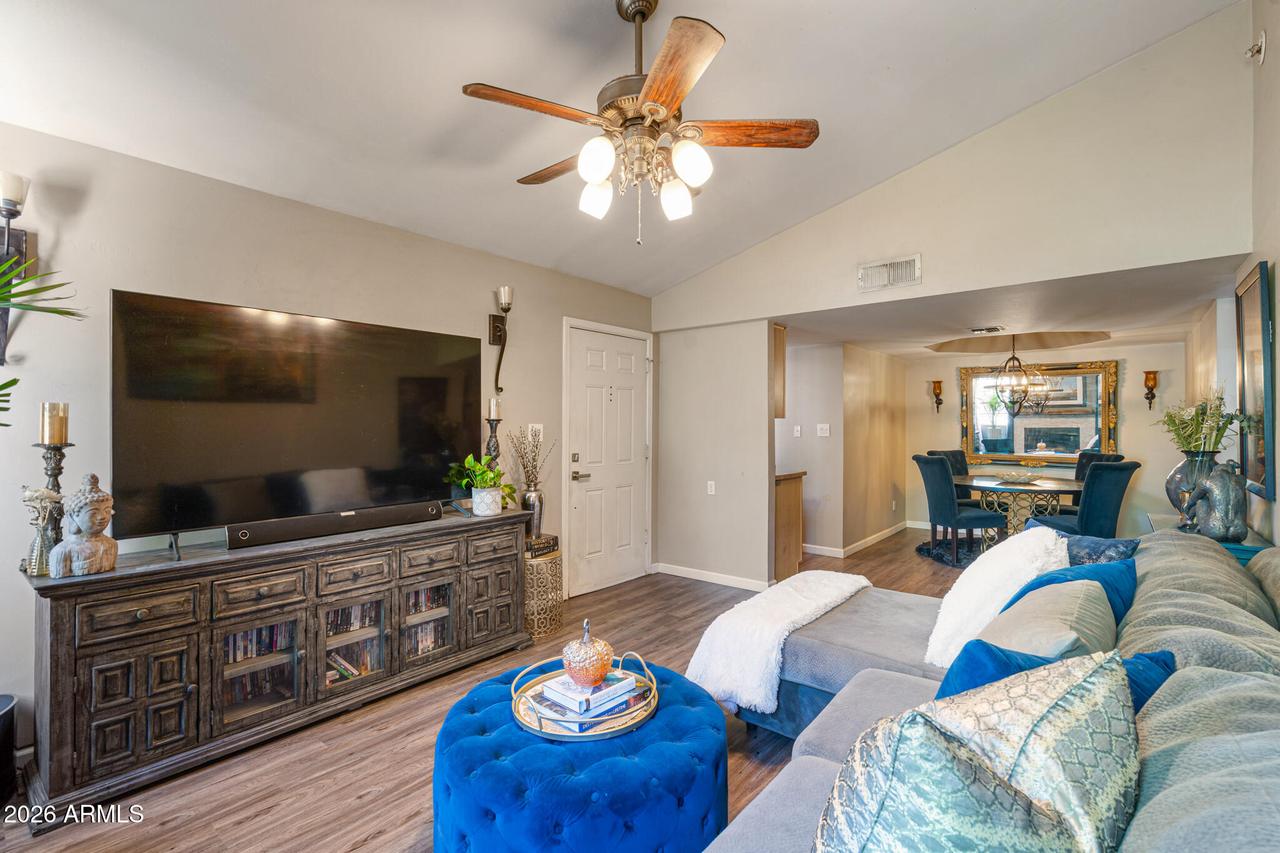 2855 S Extension Rd. #210, Mesa, AZ 85210