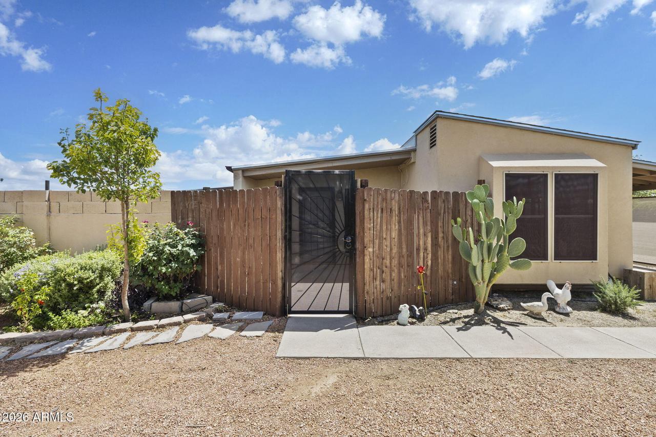 3825 W Rose Garden Ln., Glendale, AZ 85308