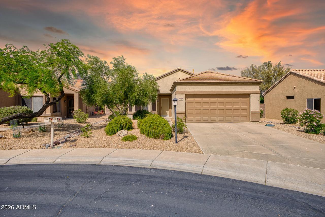 15842 W Lahlum Ln., Surprise, AZ 85374