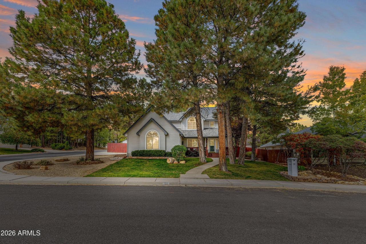2201 N Bristlecone Dr., Flagstaff, AZ 86004