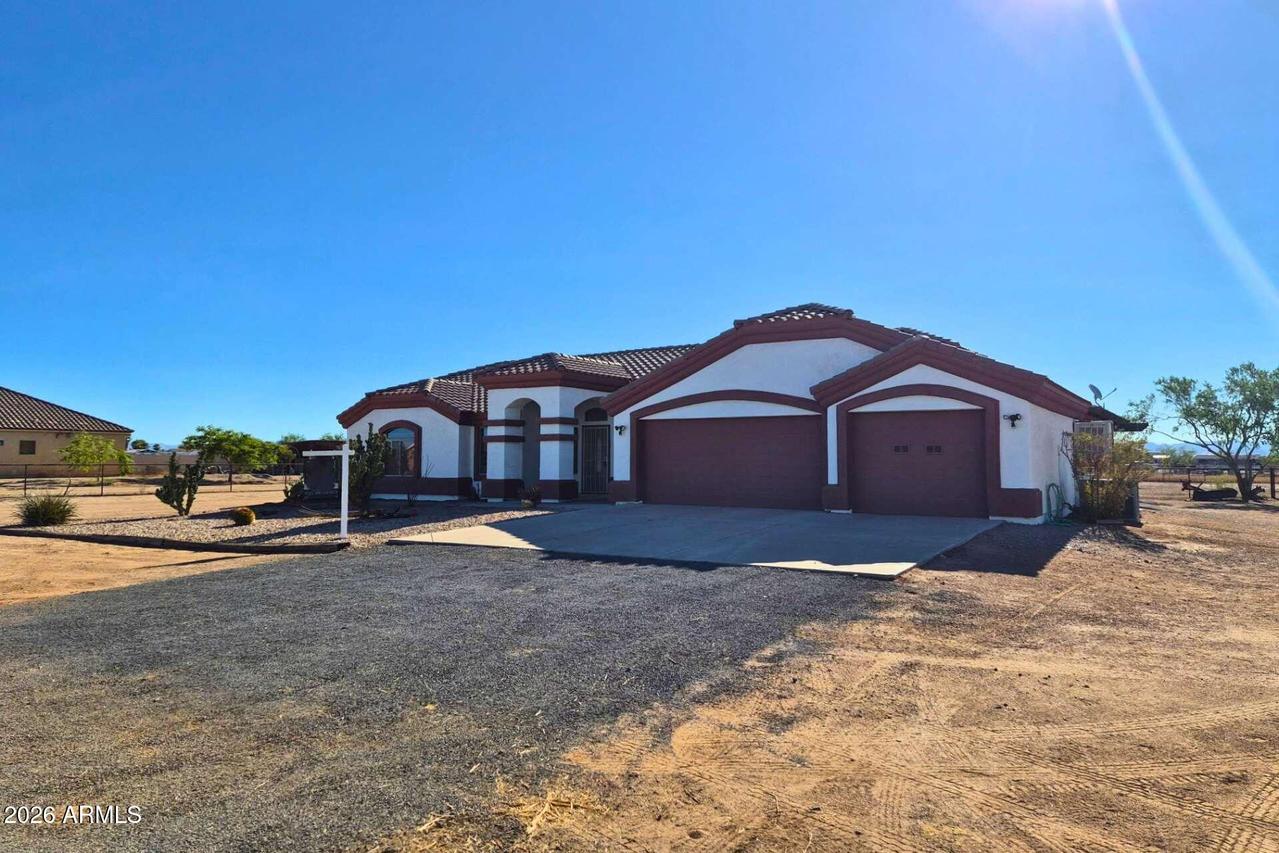 33399 N Karen Ln., San Tan Valley, AZ 85143