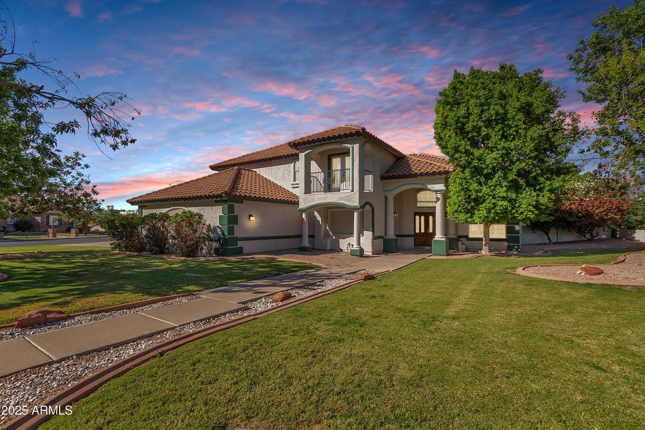 2438 N Forest Cir., Mesa, AZ 85203