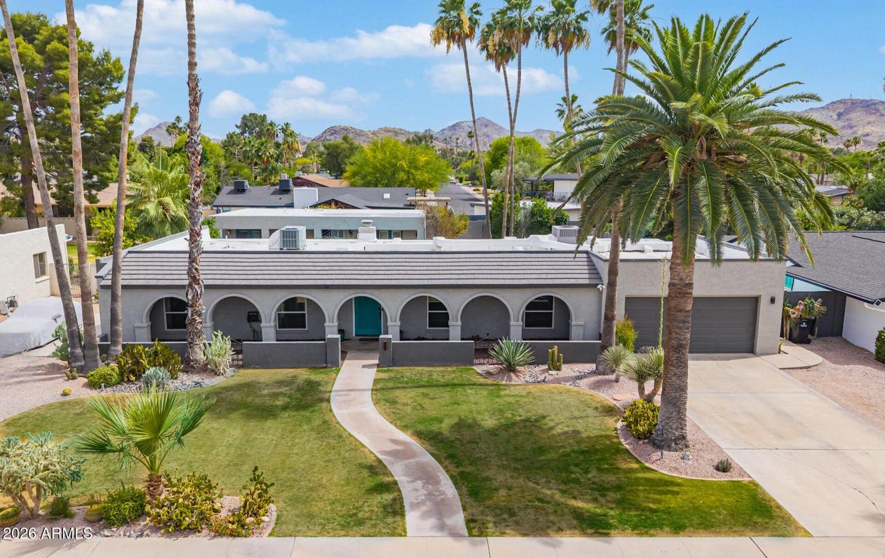 333 E Deepdale Rd., Phoenix, AZ 85022