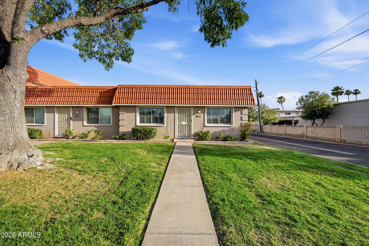 8203 E Vista Dr., Scottsdale, AZ 85250