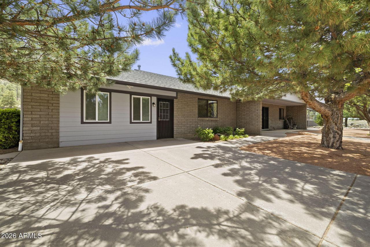 7050 Vista De Oro, Flagstaff, AZ 86004