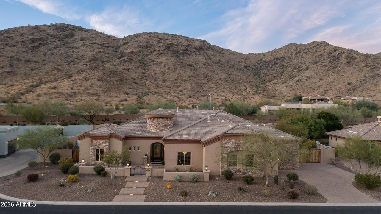 3110 W Glenhaven Dr., Phoenix, AZ 85045