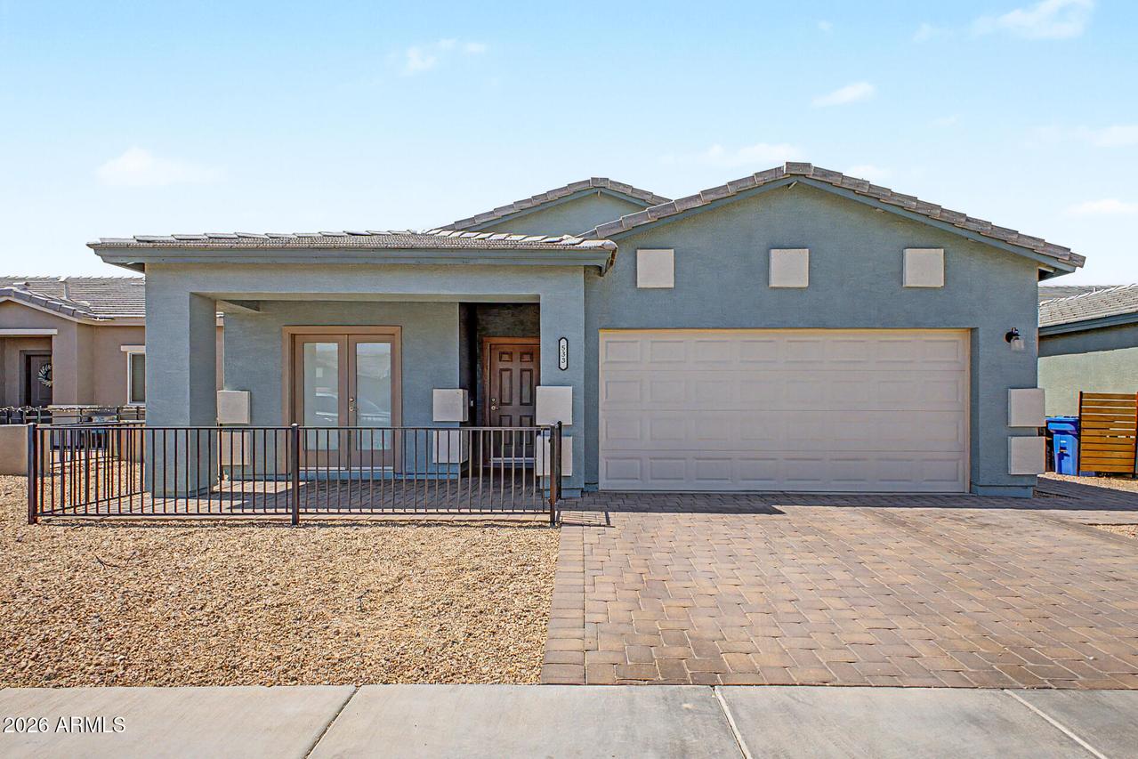 533 W Harwell Rd., Phoenix, AZ 85041