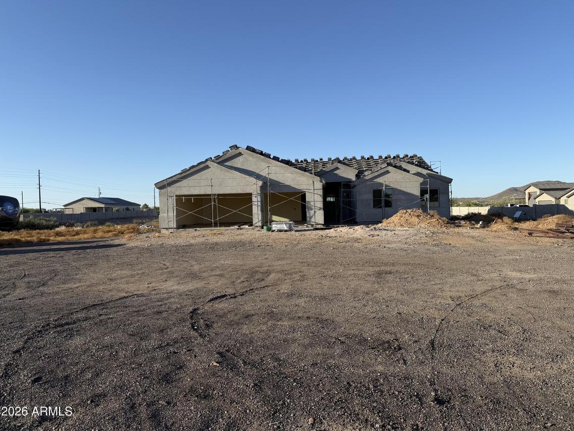 39105 N 9th Ave., Phoenix, AZ 85086