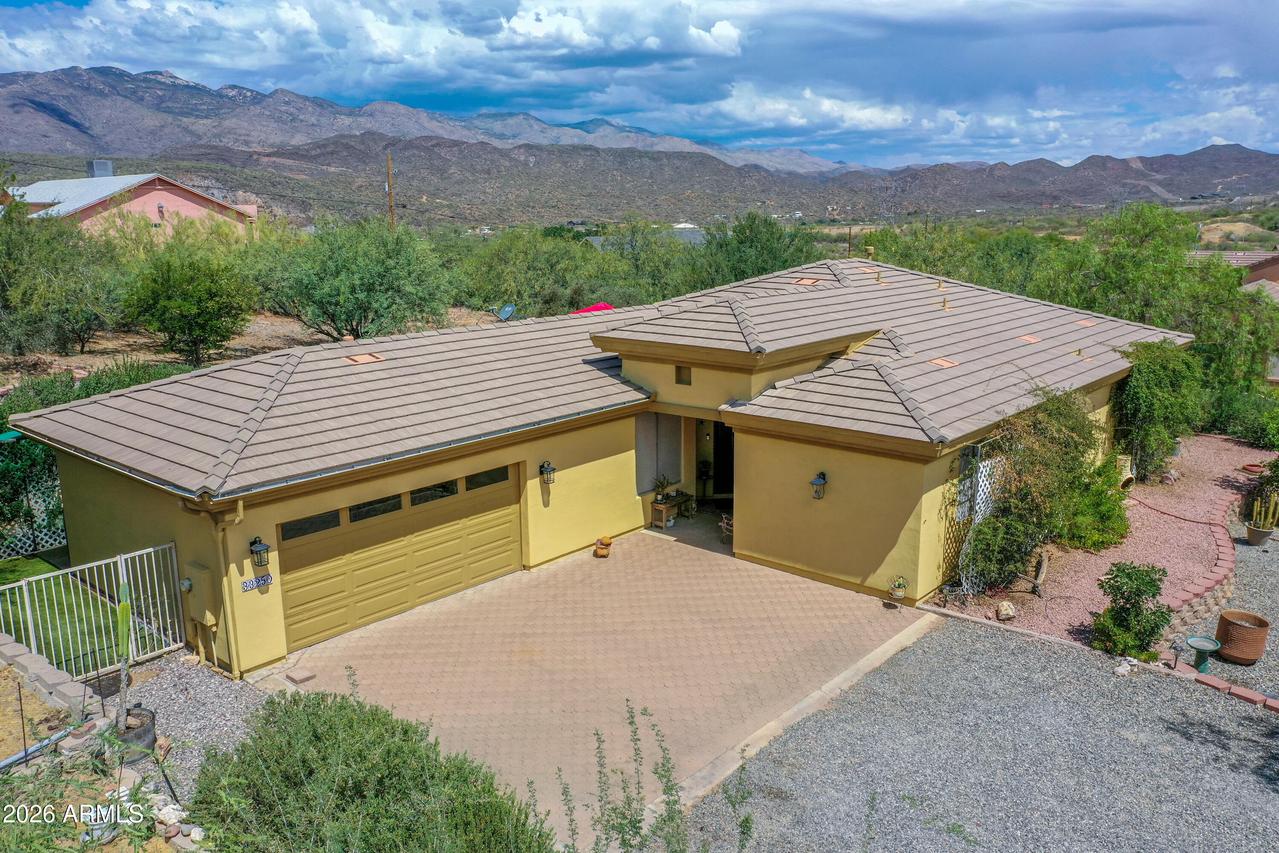 33250 S Summit Dr., Black Canyon City, AZ 85324