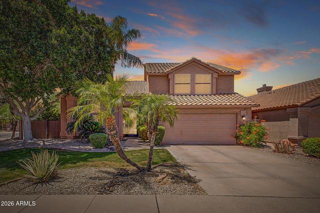 New Homes with Master Bedrooms on the 1st Floor That Attend Red Mountain High School: May 16th to May 22nd