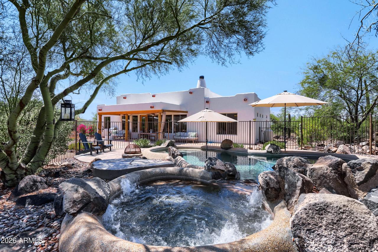 45319 N 18th St., New River, AZ 85087