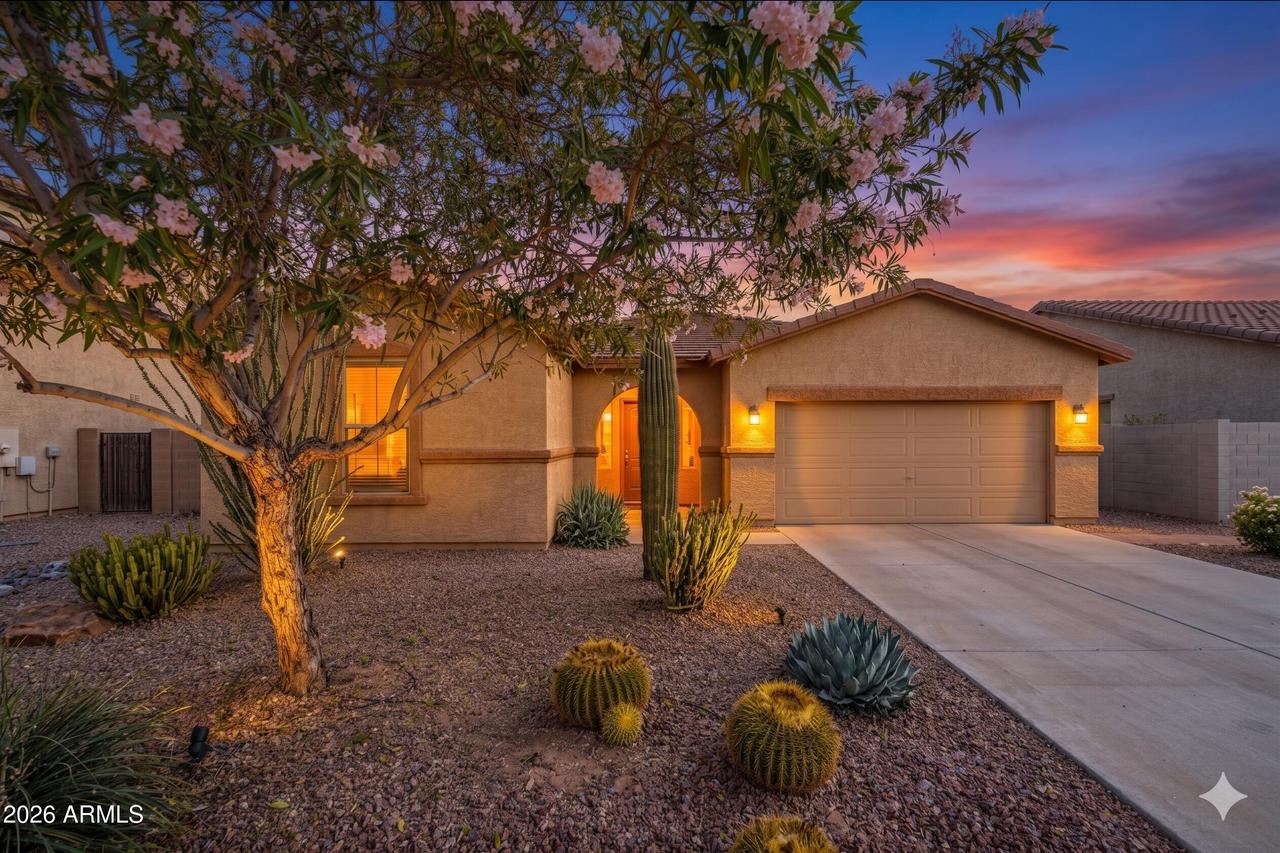 2418 W Angel Way, San Tan Valley, AZ 85144