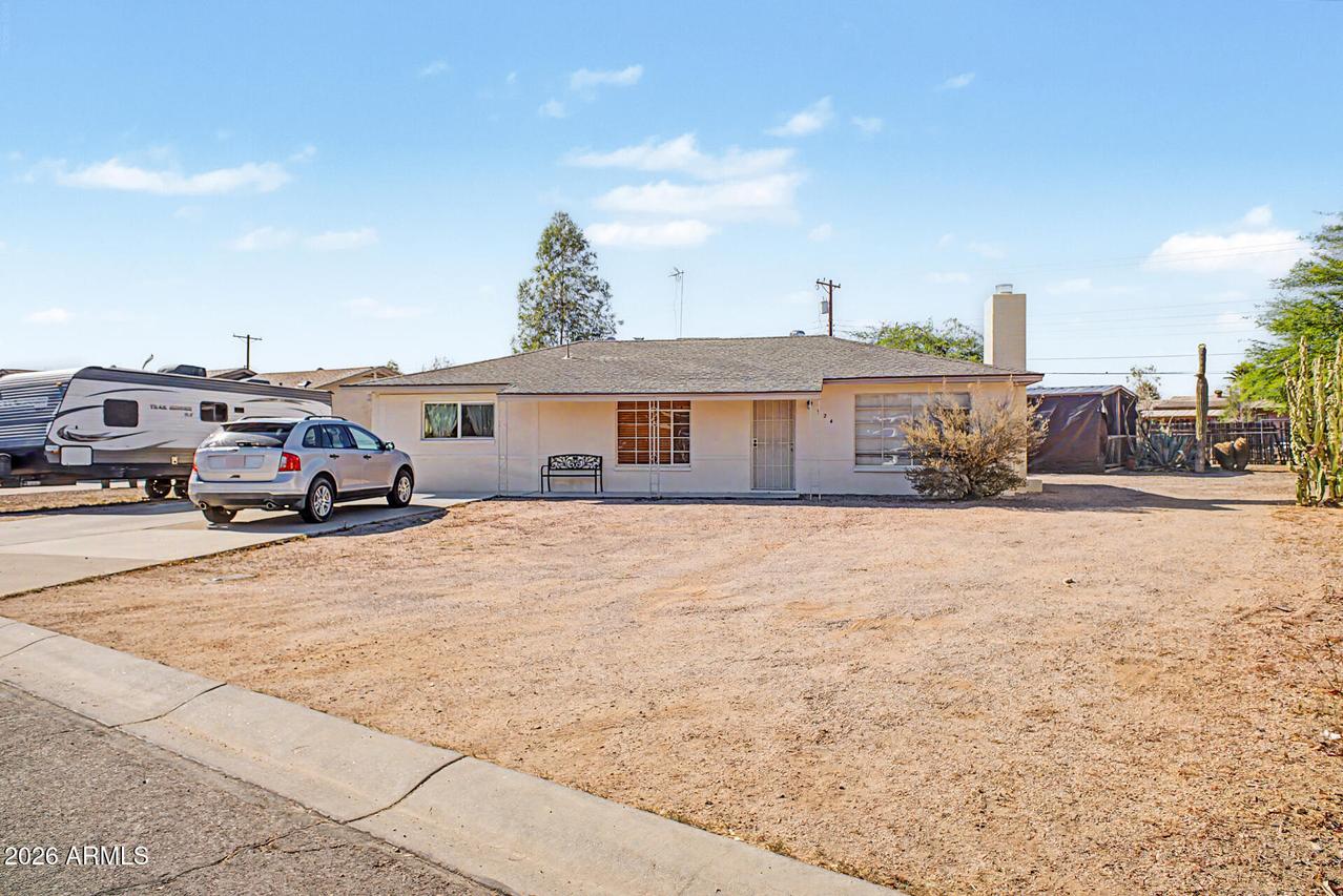 924 E Granada Ave., Apache Junction, AZ 85119
