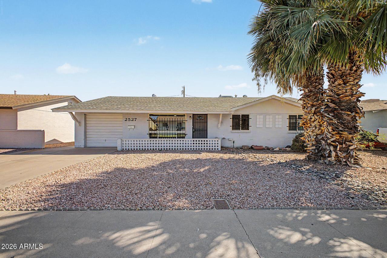 2527 W Larkspur Dr., Phoenix, AZ 85029