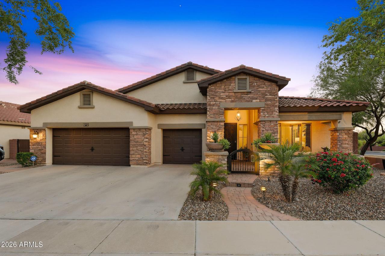 27106 N 23rd Dr., Phoenix, AZ 85085