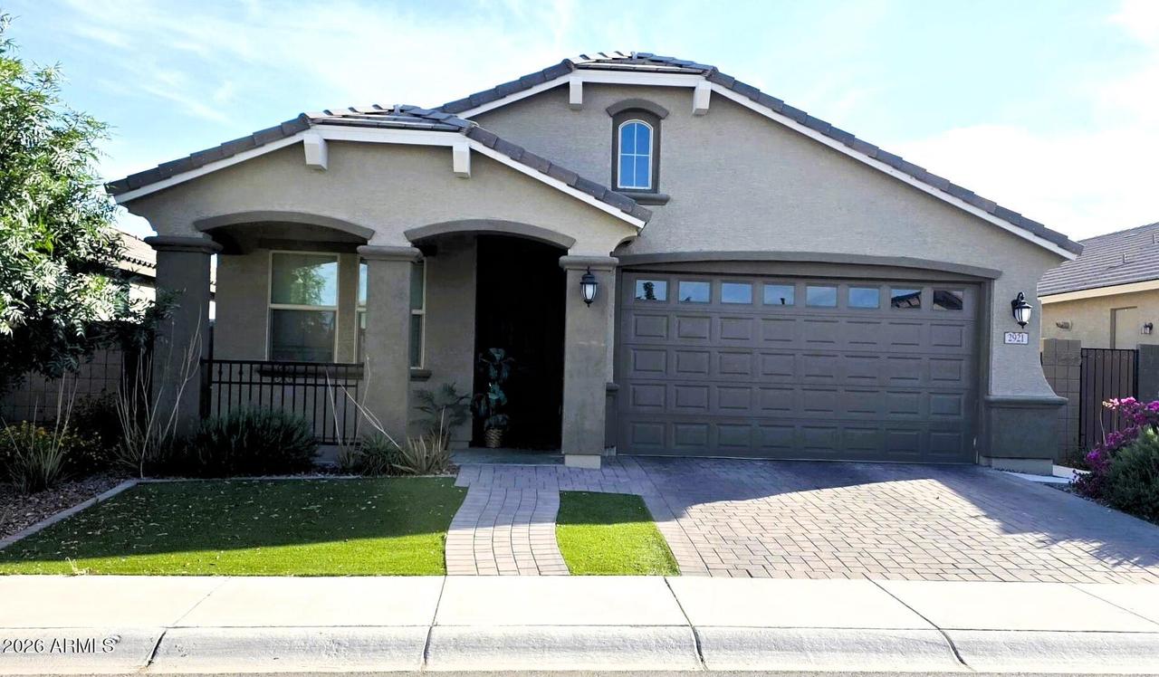 2921 W Bridger Dr., San Tan Valley, AZ 85144