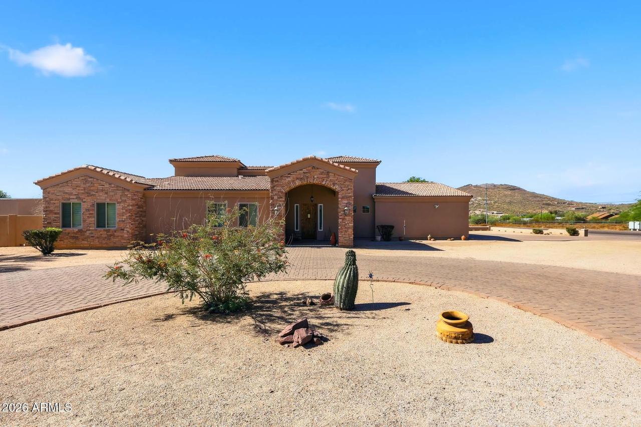 2649 W Irvine Rd., Phoenix, AZ 85086