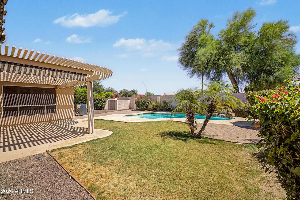 725 W Beverly Ln., Phoenix, AZ 85023