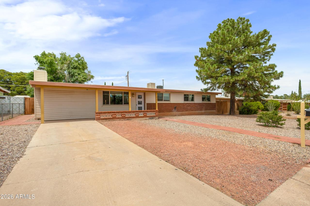 218 Carl Hayden Dr., Sierra Vista, AZ 85635