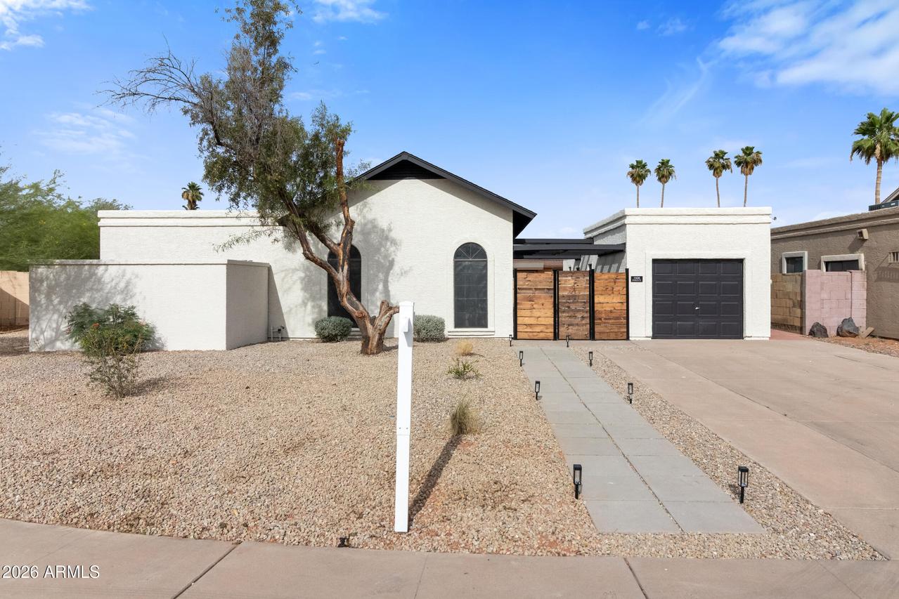 1506 W Mission Dr., Chandler, AZ 85224