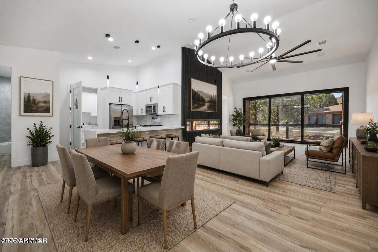 2765 W Villa Loop, Show Low, AZ 85901