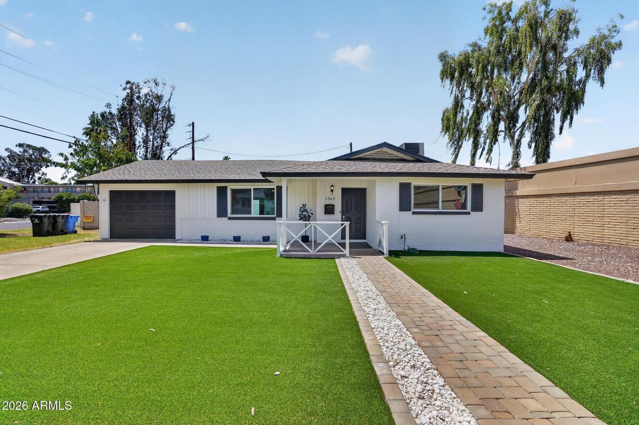 1749 E Medlock Dr., Phoenix, AZ 85016