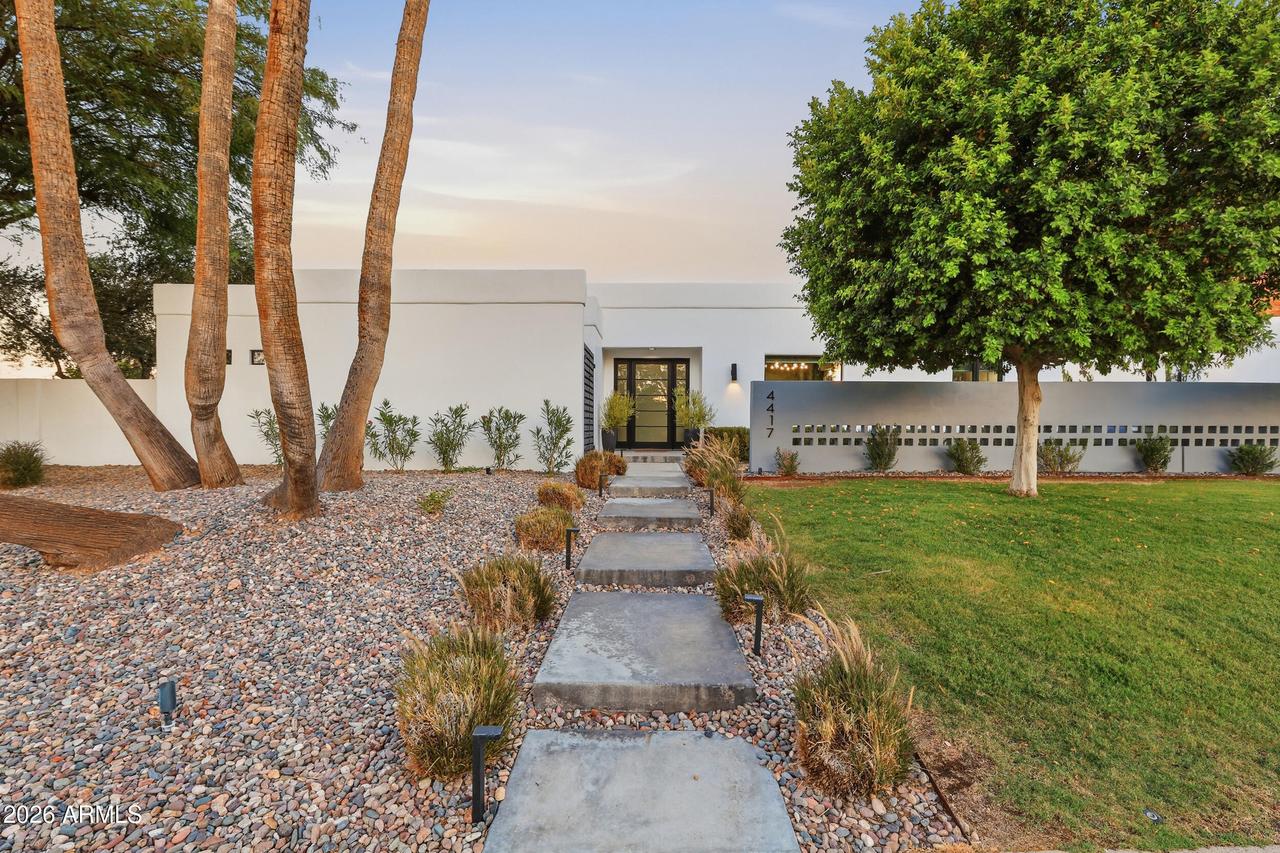 4417 E Mountain View Rd., Phoenix, AZ 85028