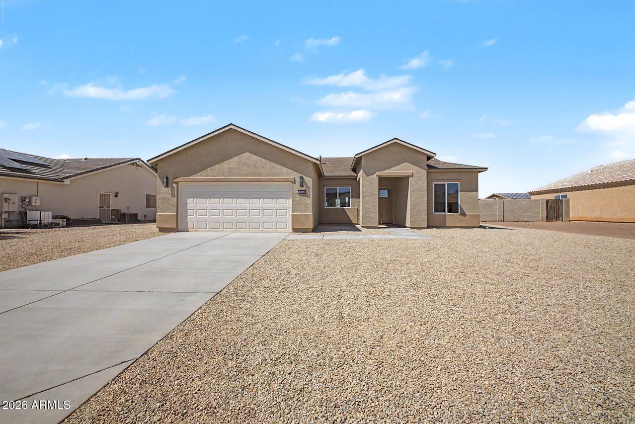 10364 W Mission Dr., Arizona City, AZ 85123