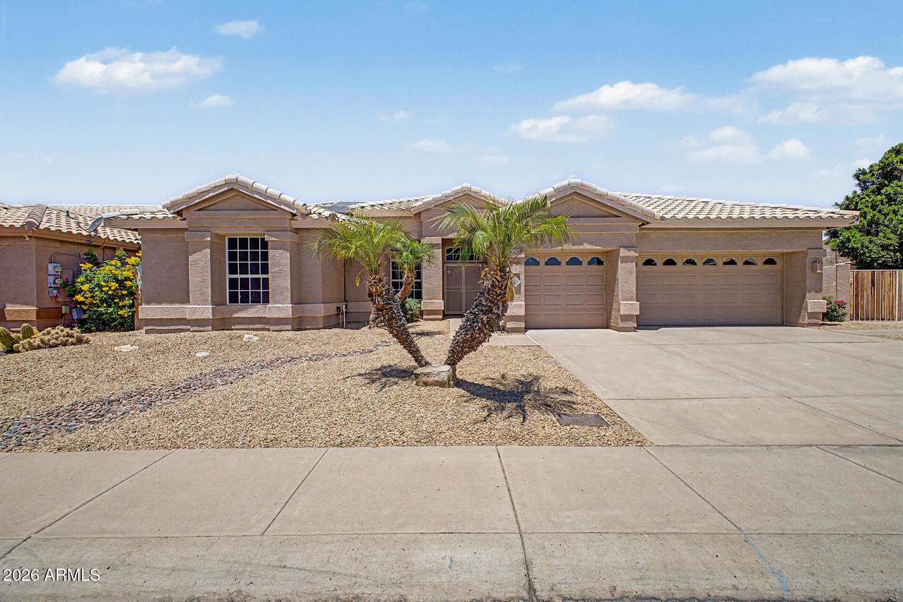 6334 W Louise Dr., Glendale, AZ 85310