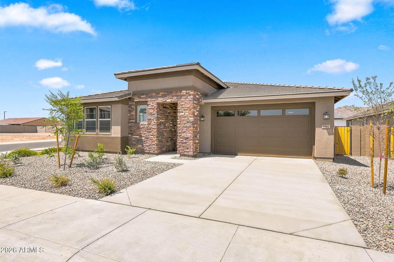5902 N 194th Dr., Litchfield Park, AZ 85340