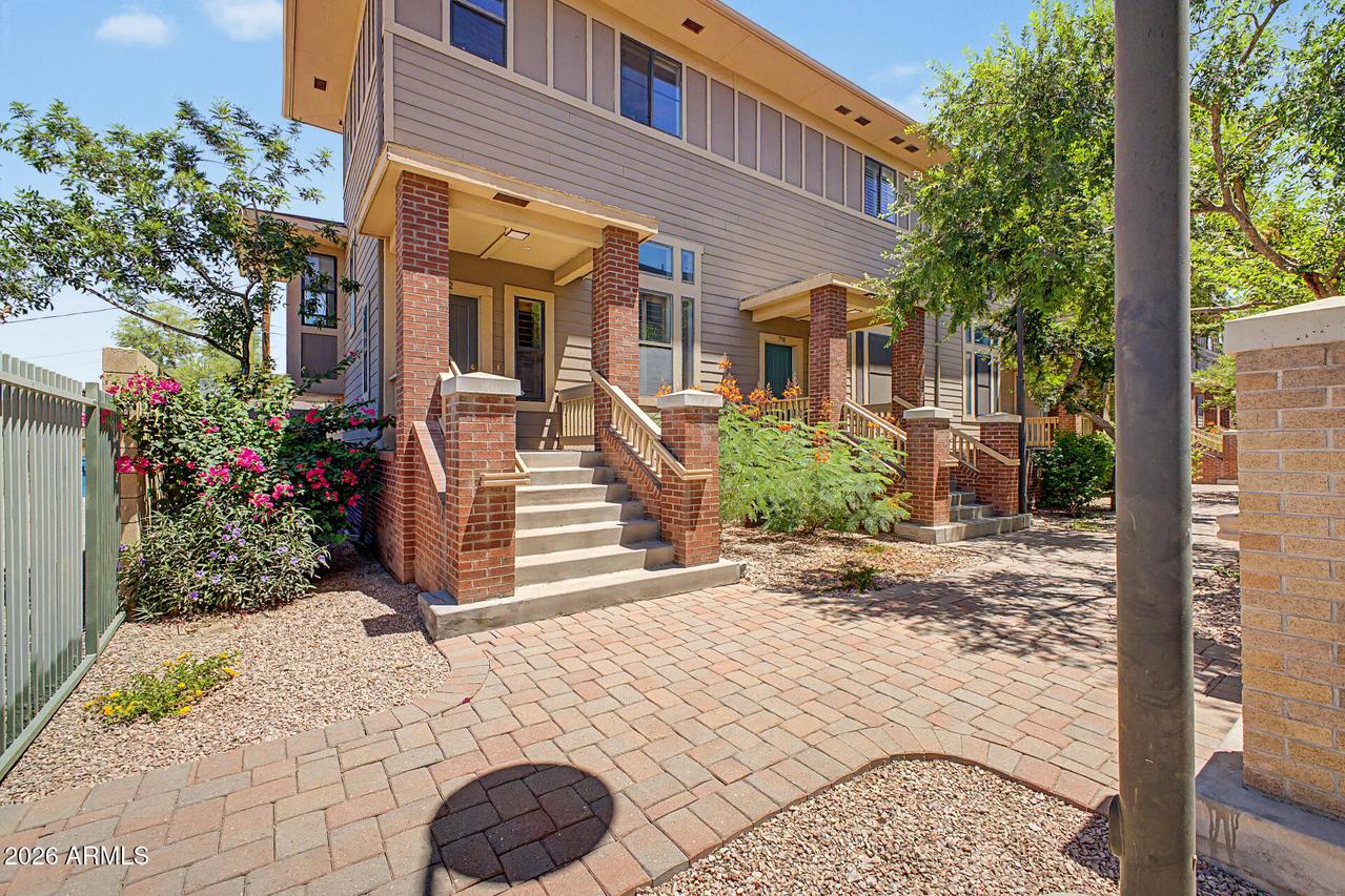 712 S Beck Ave., Tempe, AZ 85281