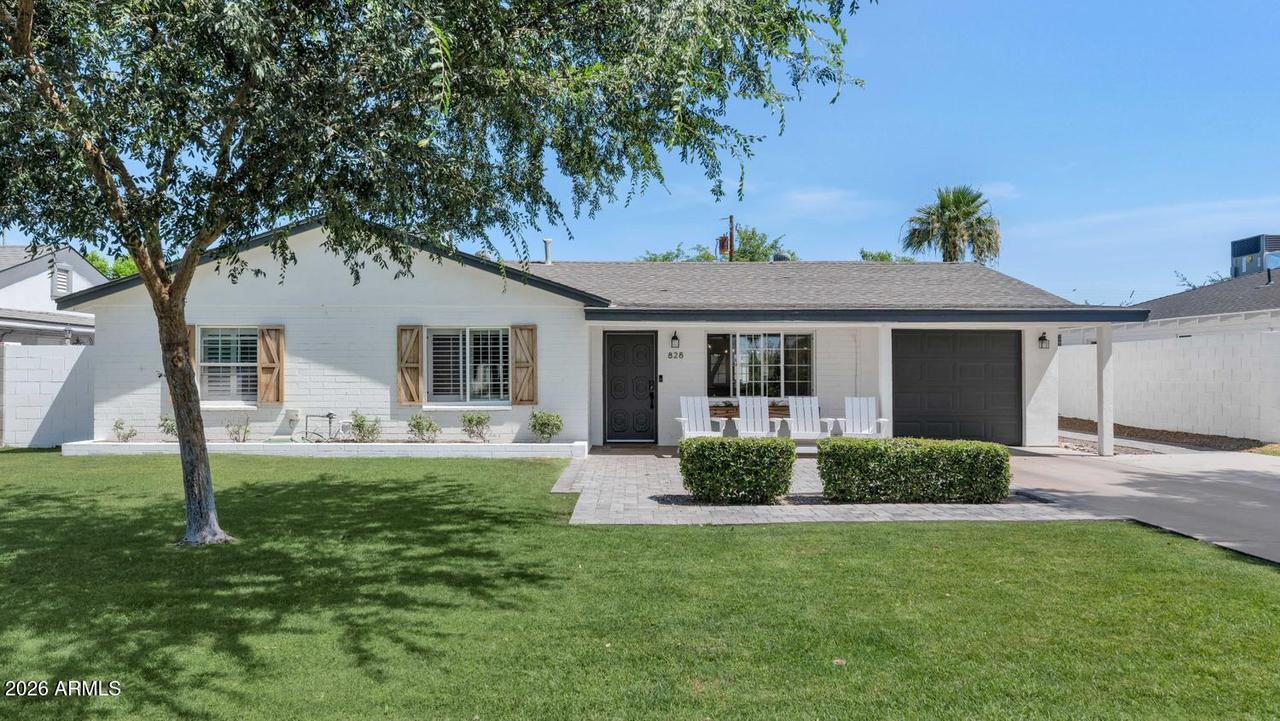 828 E Myrtle Ave., Phoenix, AZ 85020
