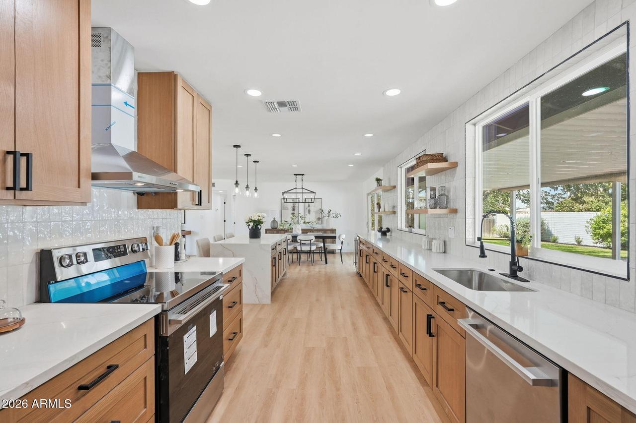 2410 E Wesleyan Dr., Tempe, AZ 85282