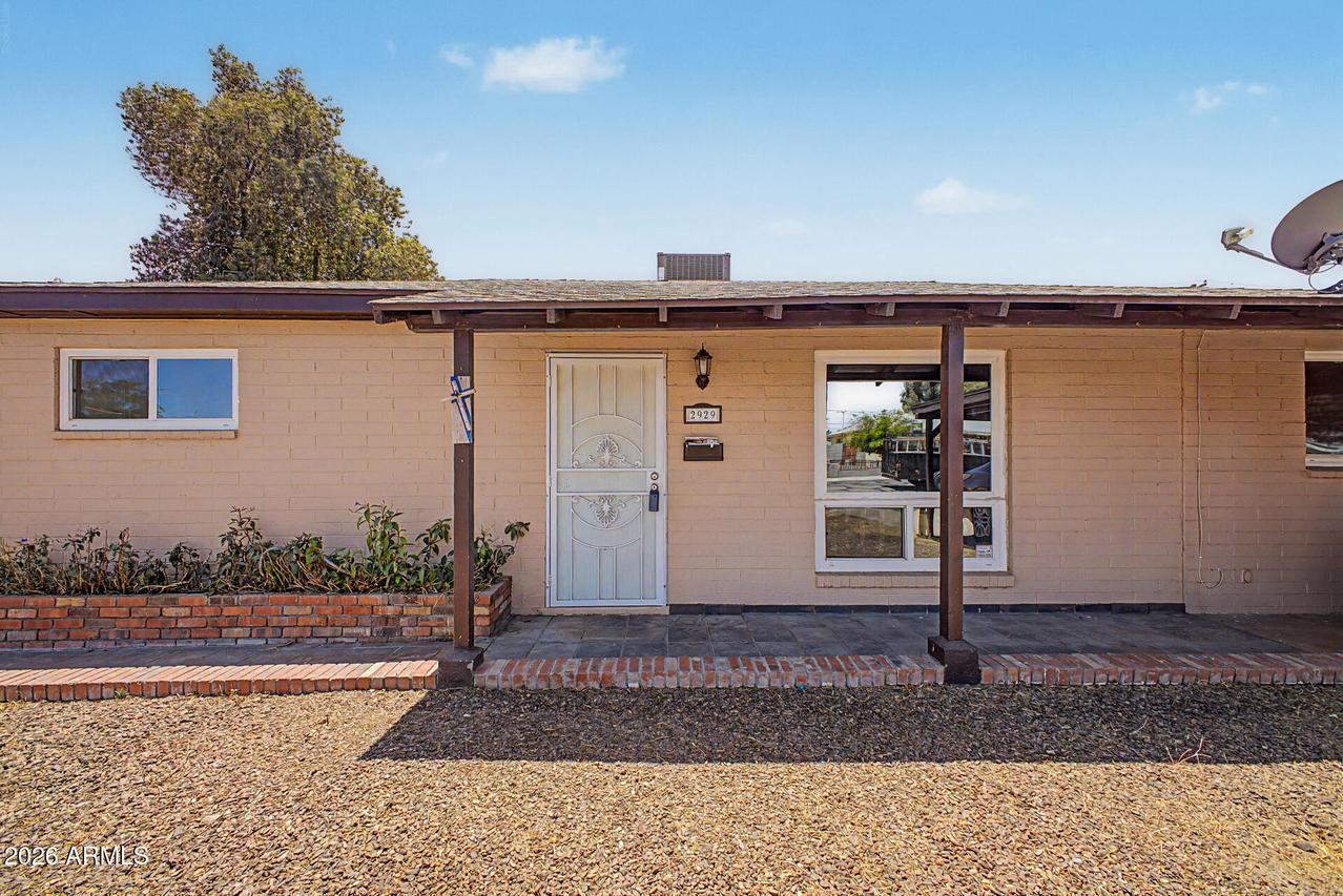2929 W Loma Ln., Phoenix, AZ 85051