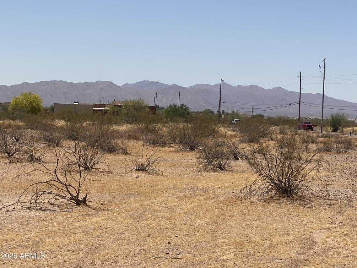 - N Crozier Rd., Wittmann, AZ 85361